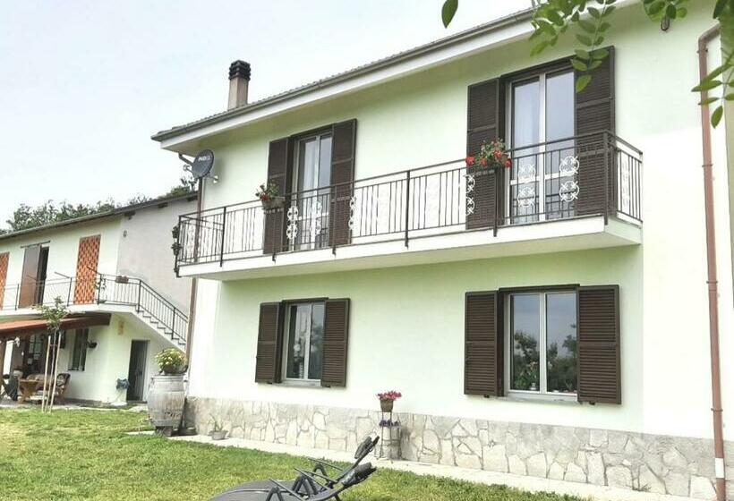 Номер Deluxe, Moto Pareto B&b