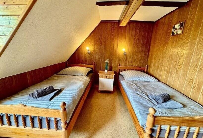 Номер Стандарт, Gasthaus Engel