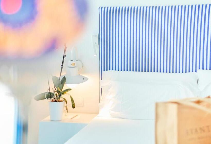 חדר סטנדרט עם טרסה, Avanti Lifestyle Hotel   Only Adults