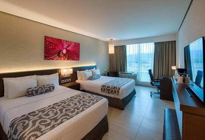 이그제큐티브 룸, Crowne Plaza Airport, An Ihg