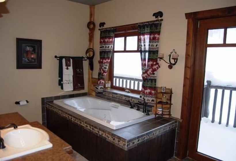 كابينة, Kowal Ski Cabin By Apex Accommodations