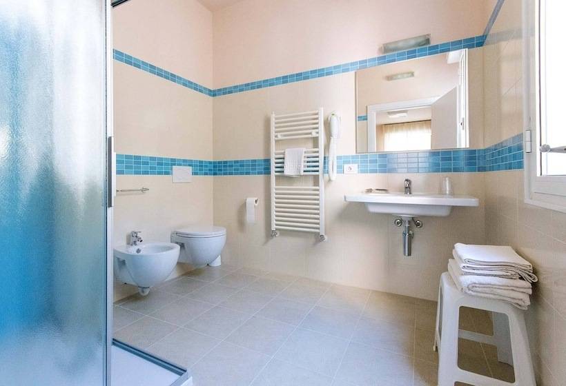 اتاق استاندارد چهار تخته, Villa San Giuseppe