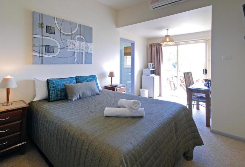 Номер Стандарт Вид на Реку, Riverview Boutique Motel