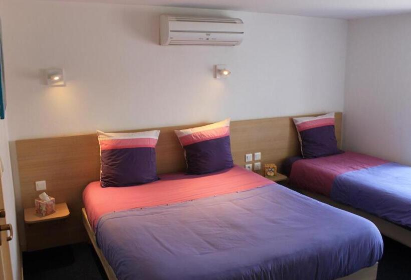 家庭间, Hôtel Du Lion D Or