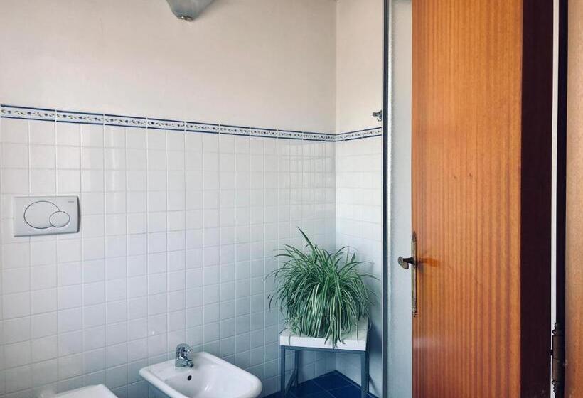 テラス付き１ベッドルームアパートメント, Agriturismo Castelvecchio, Casa Vacanza Con Piscina A Fabriano
