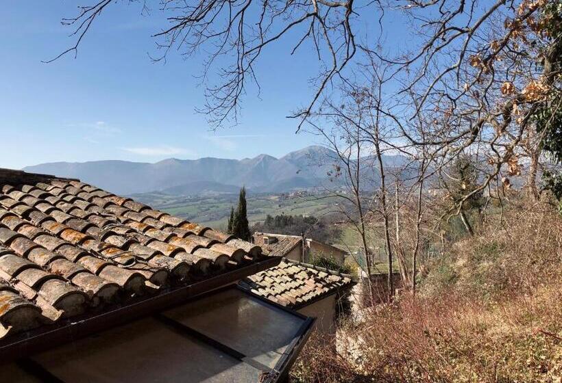 テラス付き１ベッドルームアパートメント, Agriturismo Castelvecchio, Casa Vacanza Con Piscina A Fabriano