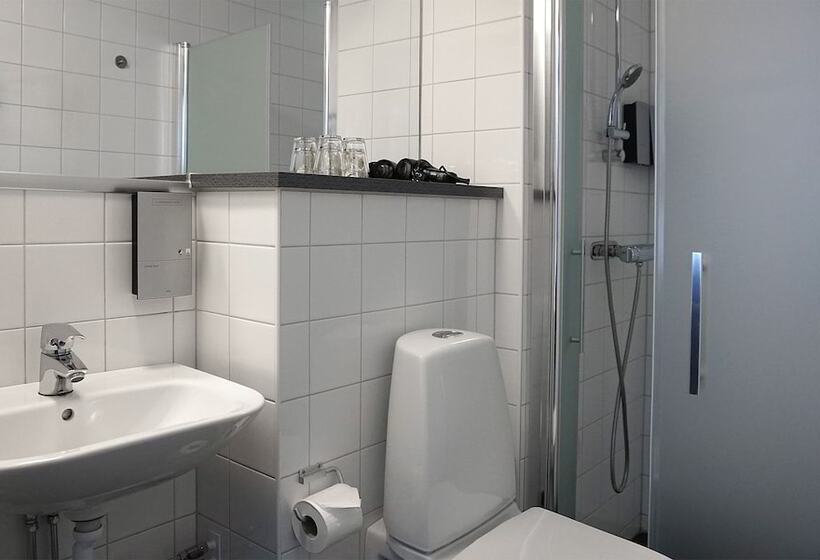 Номер Стандарт, First Hotel Central