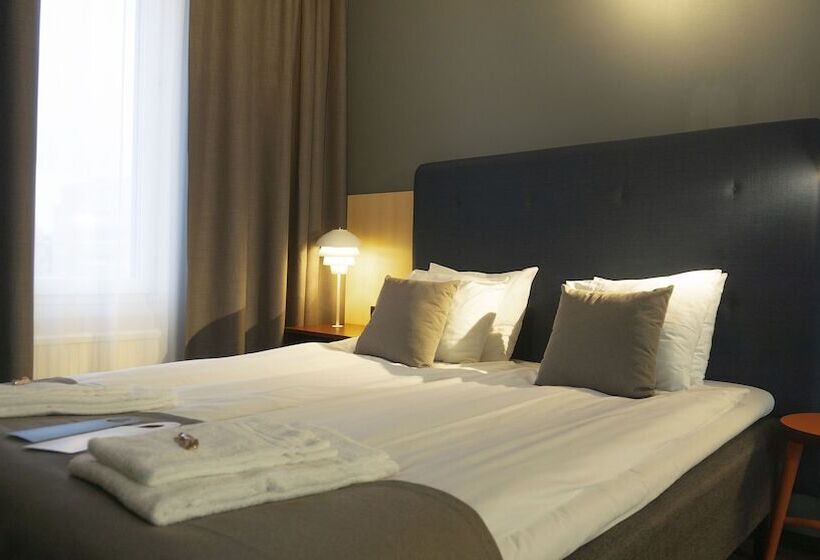 Quarto Superior, First Hotel Central