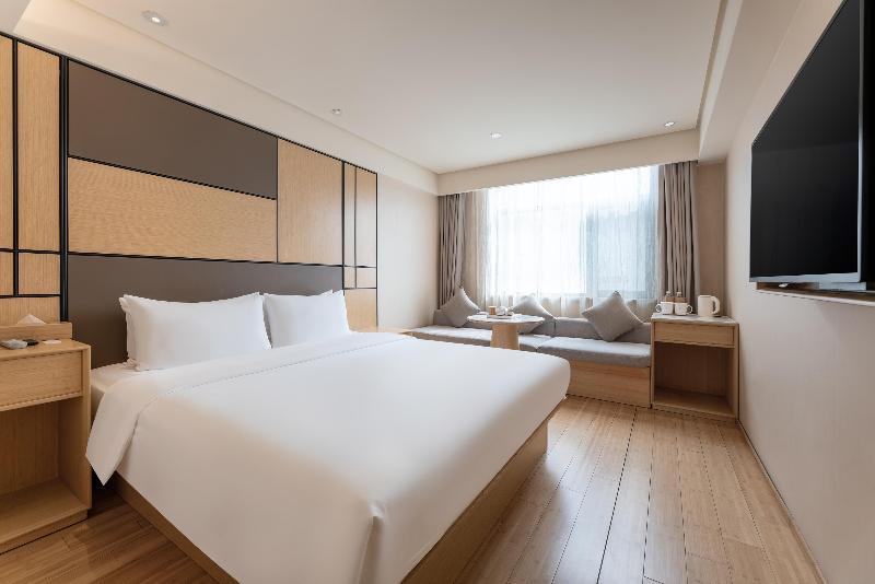适合残疾人士使用的带超级大床的标准间, Holiday Inn Express & Suites Aiken, An Ihg