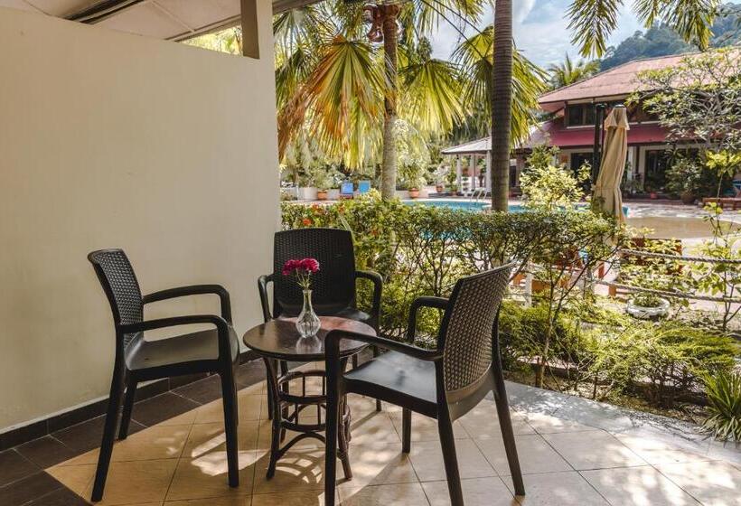 Четырехместный Номер Deluxe, Pangkor Sandy Beach Resort