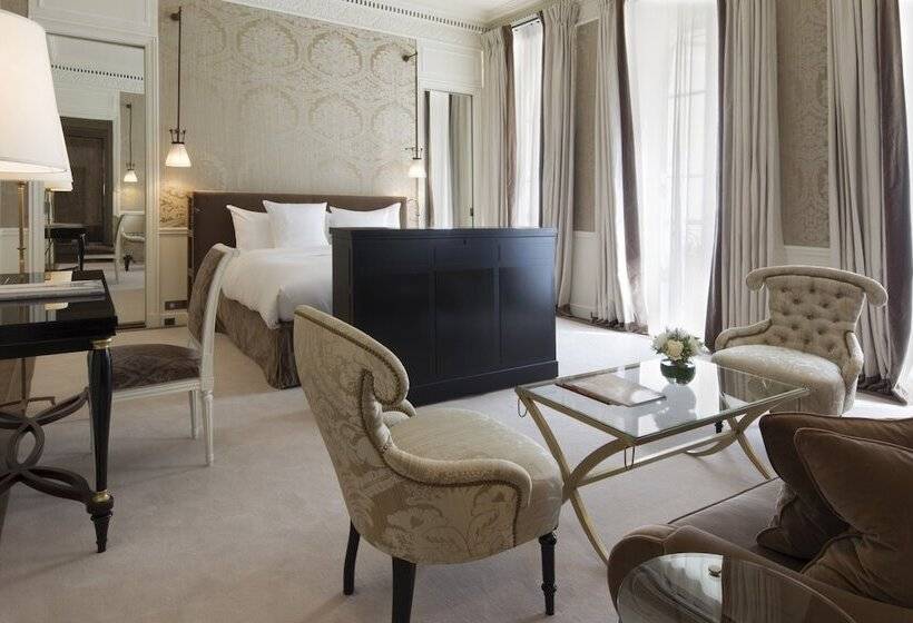 Junior Suite Prestige, La Réserve Paris Hotel & Spa