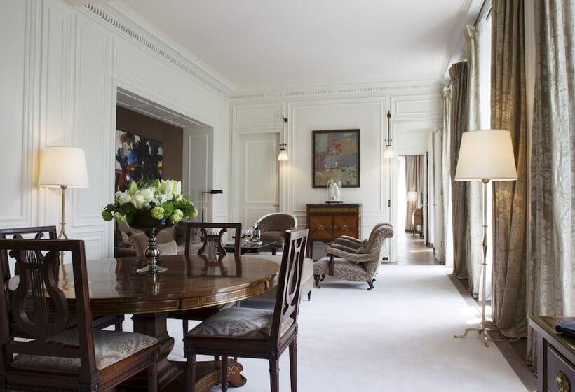 Suite Présidentielle, La Réserve Paris Hotel & Spa