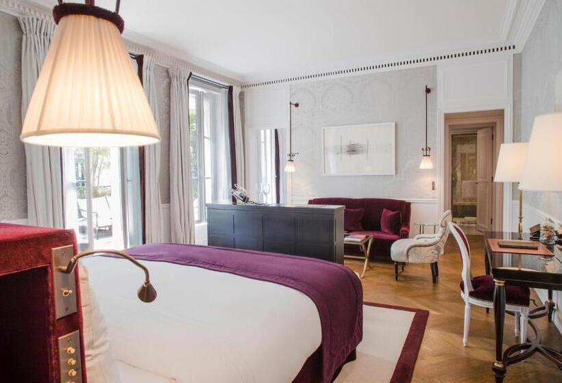 Junior Suite avec Terrasse, La Réserve Paris Hotel & Spa