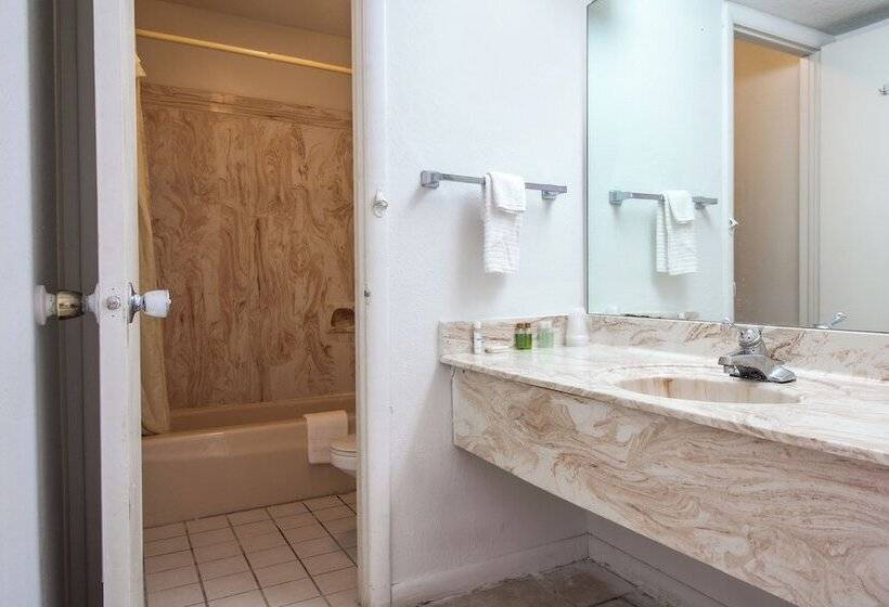 Номер Стандарт 2 Двуспальные Кровати, American Best Inn Perry