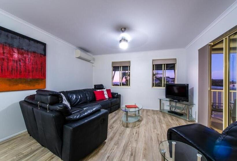 침실 2개 바다 전망 아파트, Airlie Apartments