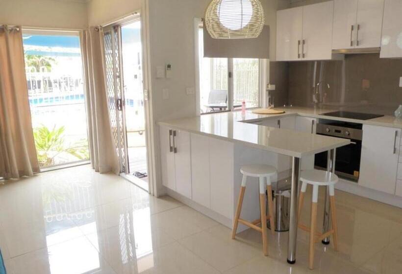 침실 1개 아파트, Airlie Apartments