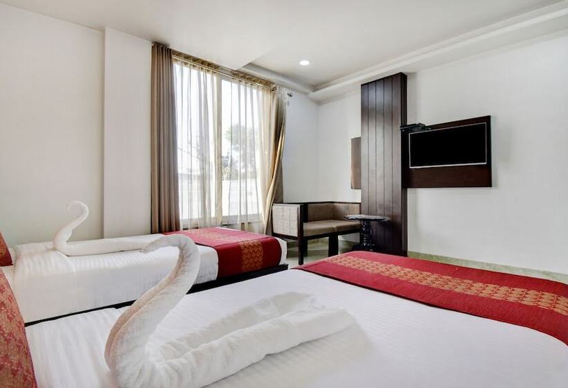 豪华房间, Raya Inn