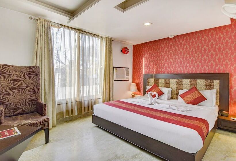 豪华房间, Raya Inn