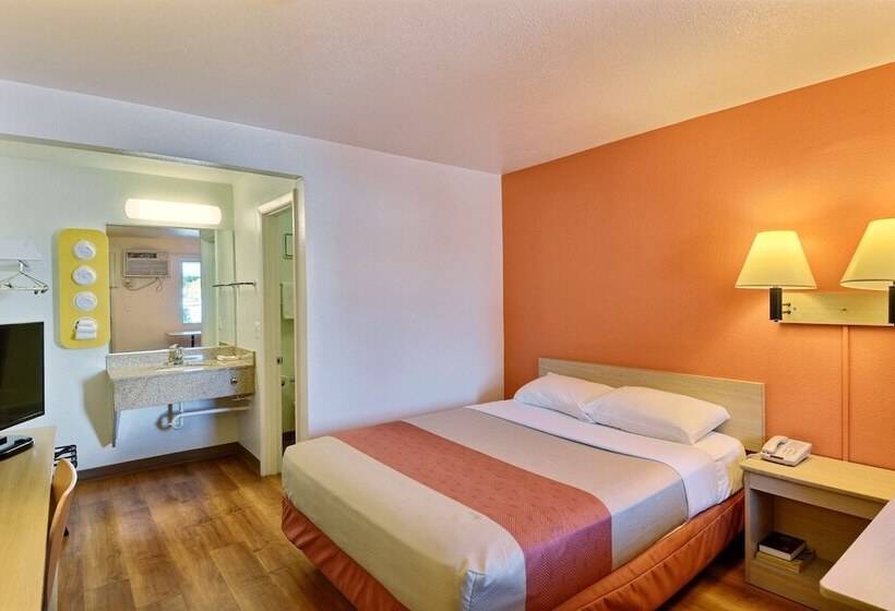 Номер Deluxe, Motel 6nashua, Nh