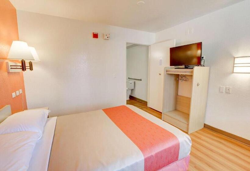 장애인을 위한 스탠다드 룸, Motel 6westminster, Ca  North