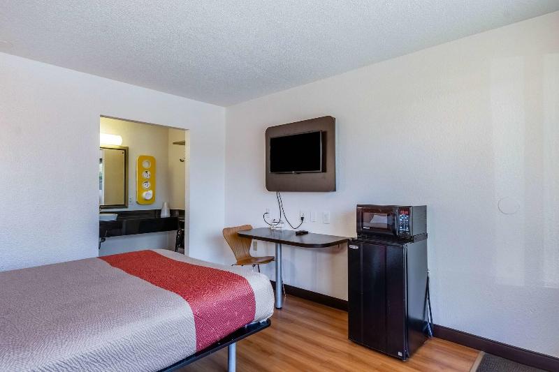 장애인을 위한 스탠다드 룸, Motel 6little Rock, Ar  West