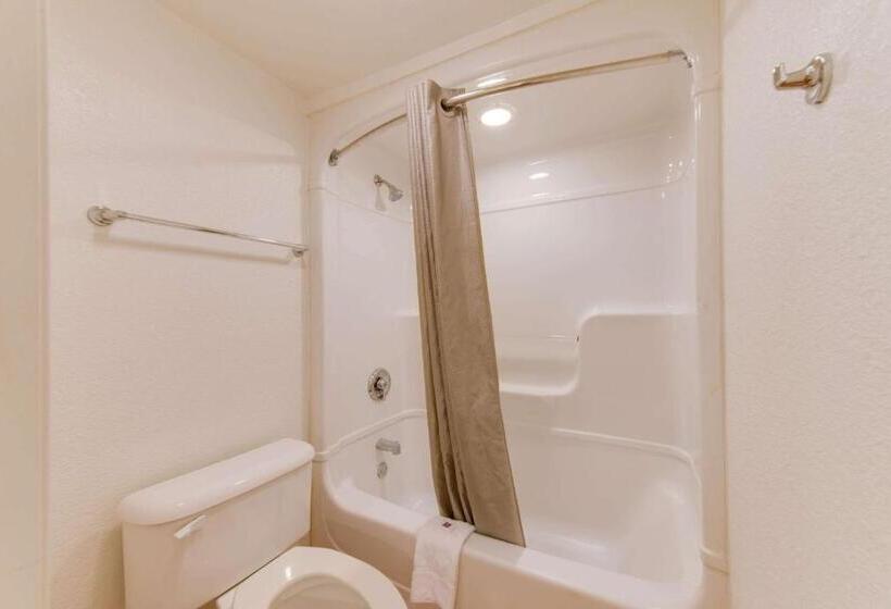Четырехместный Номер Стандарт, Motel 6norfolk, Va