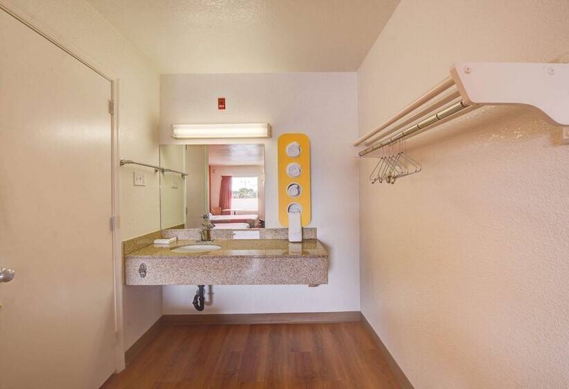 Номер Deluxe, Motel 6norfolk, Va