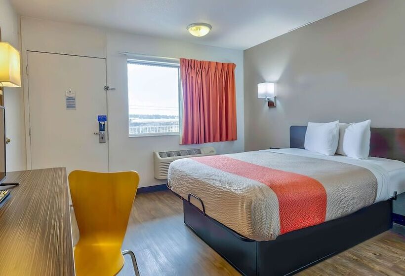 Номер Deluxe, Motel 6santa Rosa, Nm