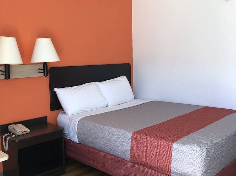 Номер Deluxe, Motel 6santa Rosa, Nm
