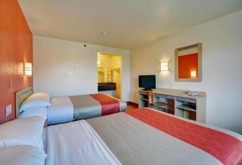 4인용 스탠다드 룸, Motel 6wethersfield, Ct  Hartford