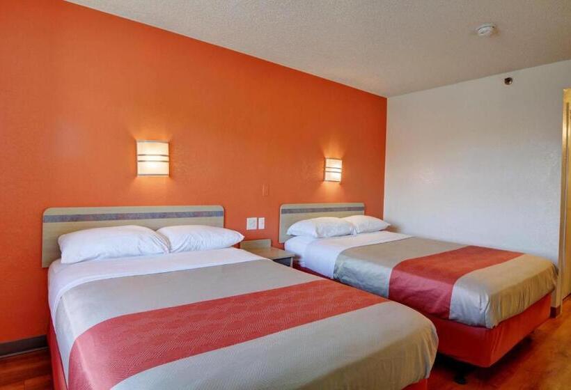 디럭스 4인 룸, Motel 6wethersfield, Ct  Hartford