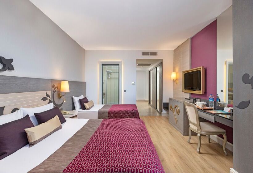 Номер Стандарт Вид на Море, Kirman Belazur  Resort & Spa