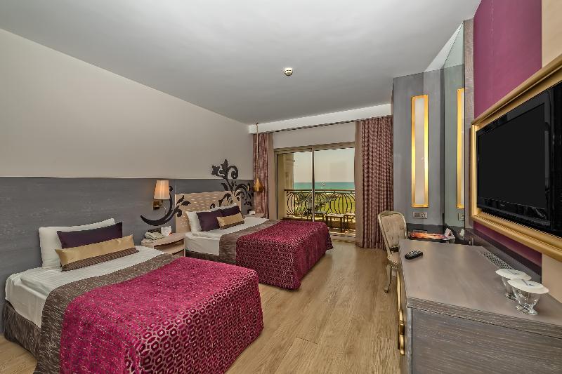 Номер Стандарт Боковой Вид на Море, Kirman Belazur  Resort & Spa