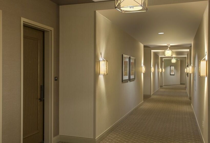带特大床的标准间, The Sewanee Inn