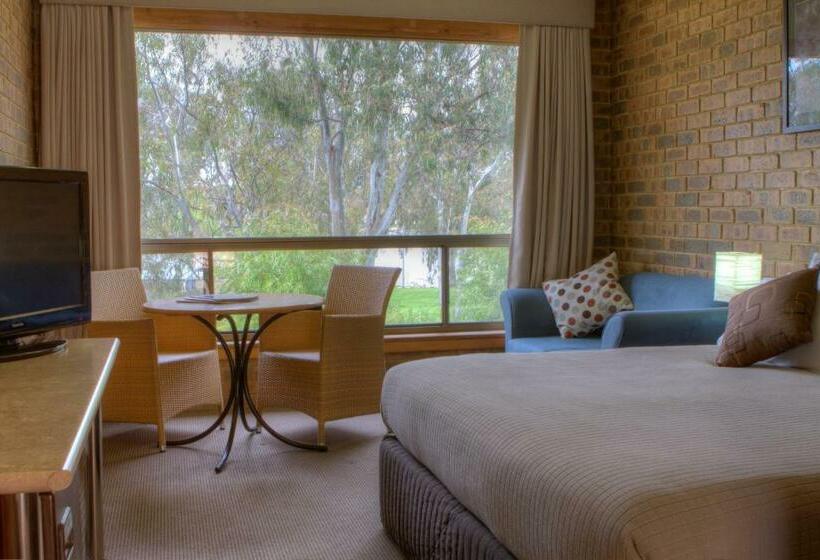 스위트 킹사이즈 침대, Mannum Motel