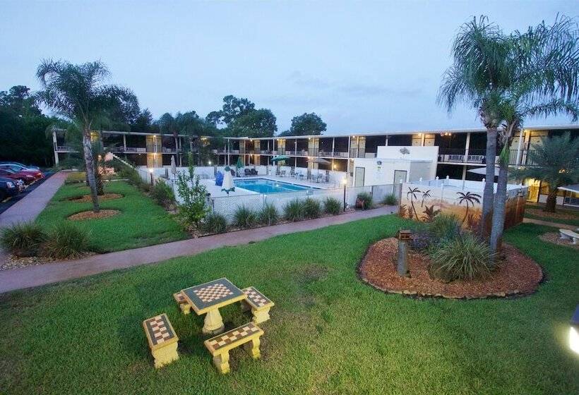 Номер Стандарт, At Home Inn  Fort Pierce