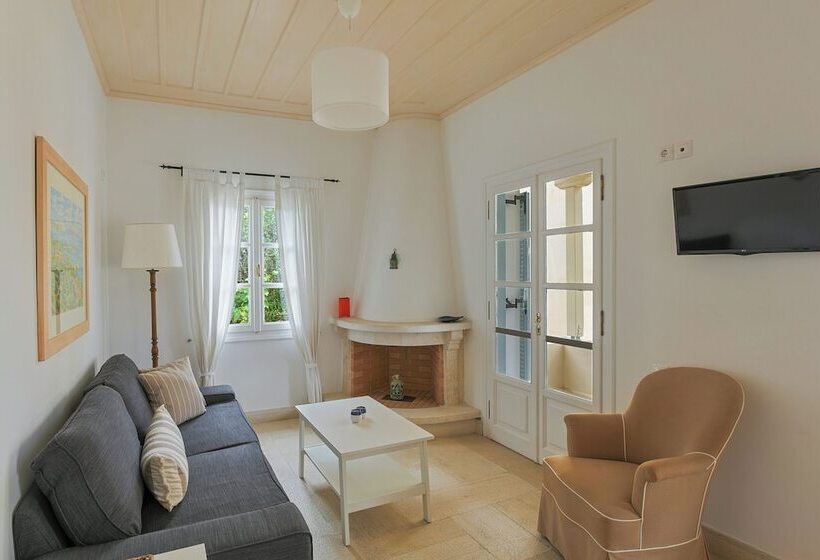Апартаменты 2 спальни Вид на Бассейн, Villa Nika