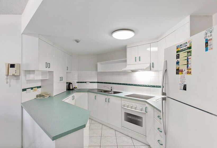 Апартаменты 1 Спальня, White Crest Apartments