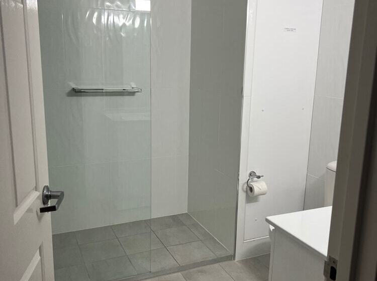 Апартаменты Superior 2 Спальни, White Crest Apartments