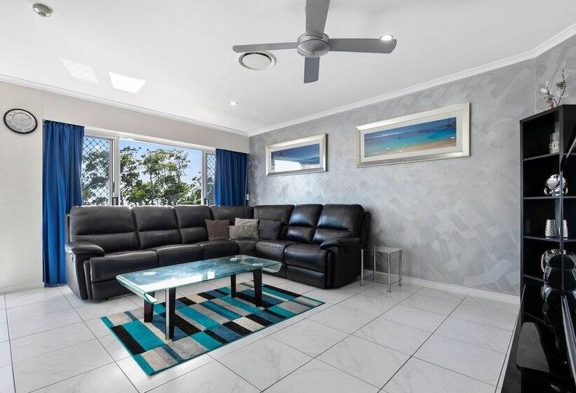 Апартаменты Superior 3 Спальни, White Crest Apartments