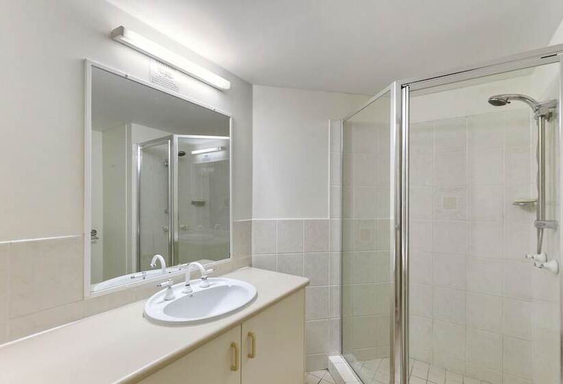 Апартаменты 1 Спальня, White Crest Apartments
