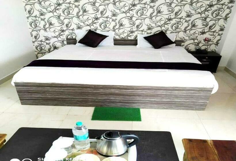 Номер Deluxe, Staymaker Gharana Resort