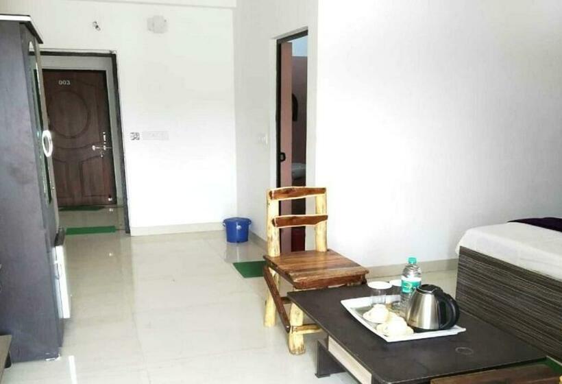 غرفة ديلوكس, Staymaker Gharana Resort
