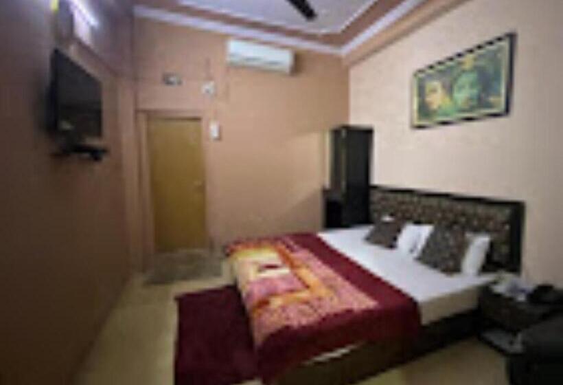 غرفة قياسية, Ds Residency Varanasi Prime Location Parking
