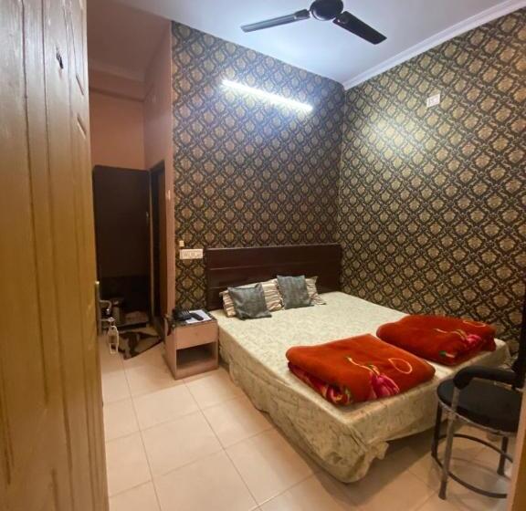 Номер Стандарт, Ds Residency Varanasi Prime Location Parking