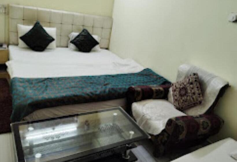 패밀리 룸, Ds Residency Varanasi Prime Location Parking