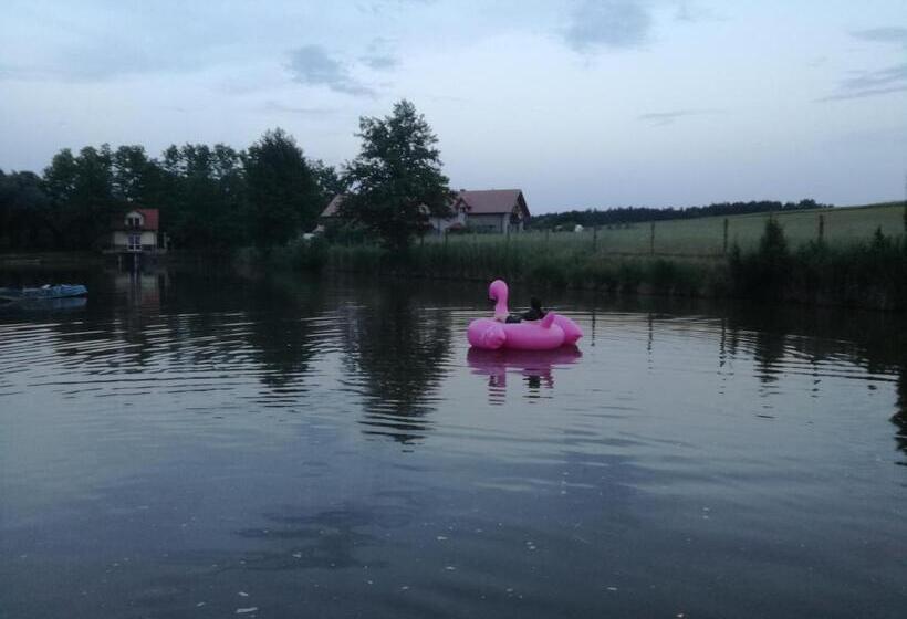 Дом 1 Спальня, Agrowczasy Nad Stawem