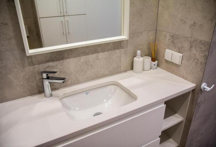Апартаменты 1 Спальня, Krasińskiego 15a  10