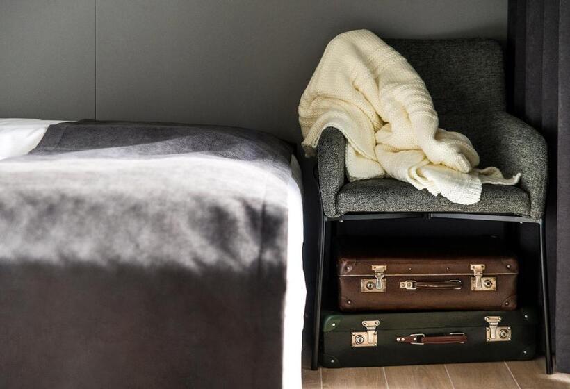 اتاق استاندارد, Walizka Wspomnień