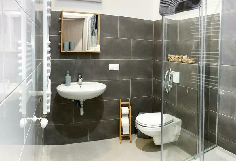 Quarto Estandar, Chummy House Sopot